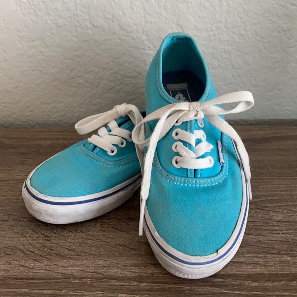 Vans kid size 1 turquoise/teal color lace up